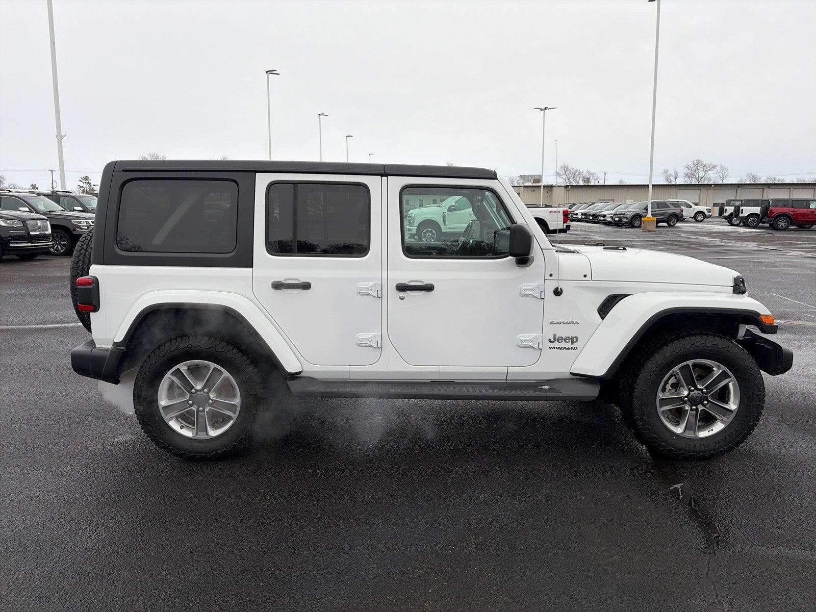 2020 Jeep Wrangler Unlimited UNLIMITED SAHARA 4X4