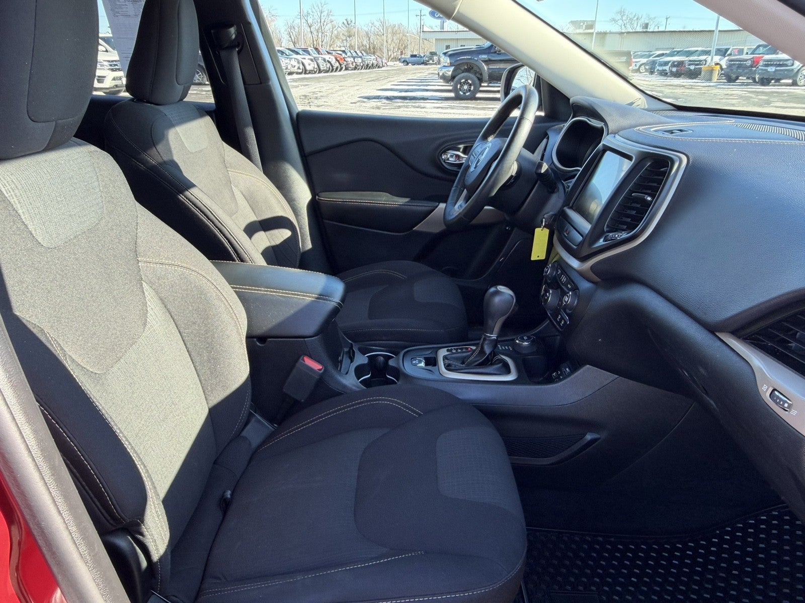 2017 Jeep Cherokee LATITUDE AWD