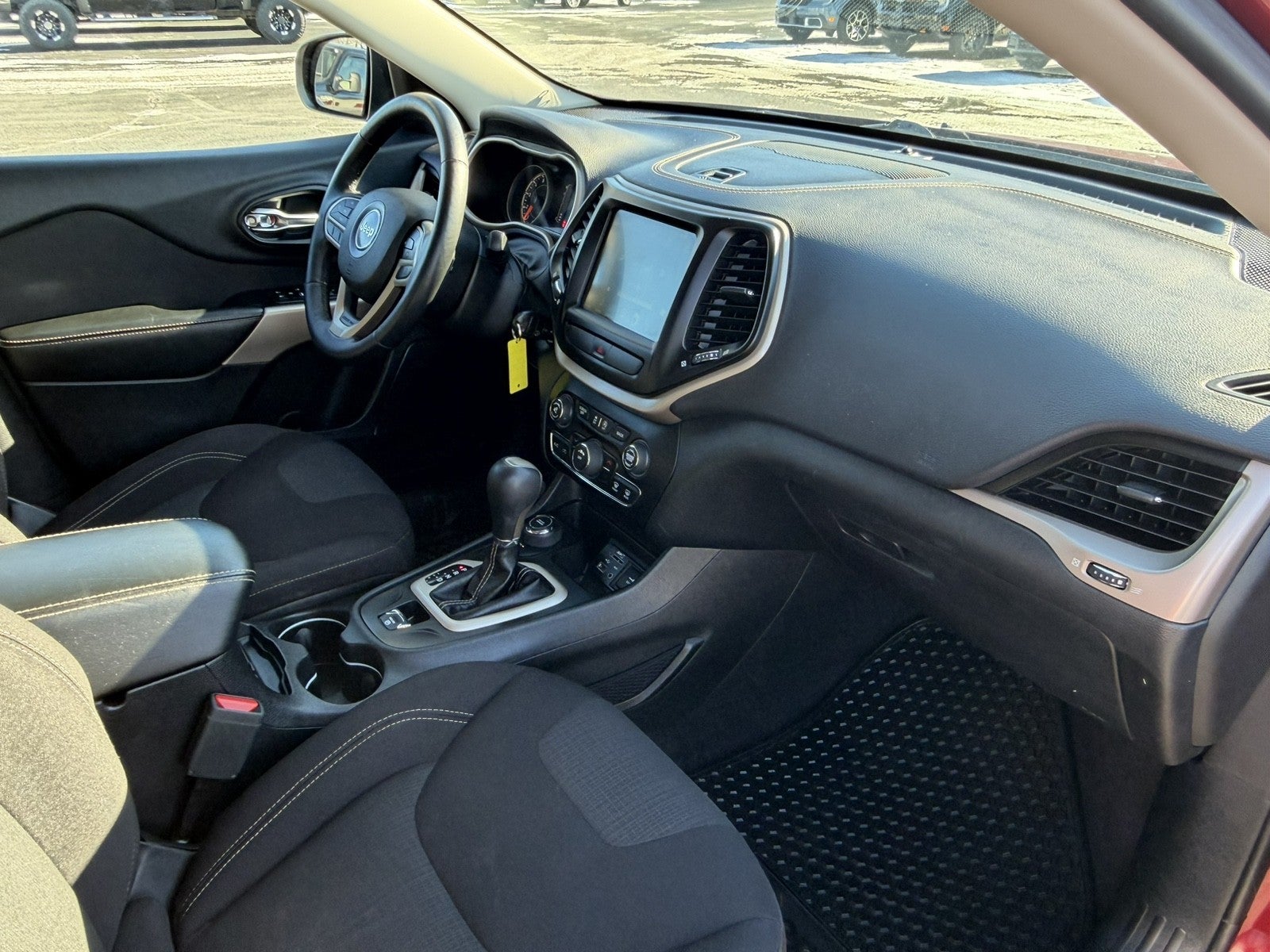 2017 Jeep Cherokee LATITUDE AWD