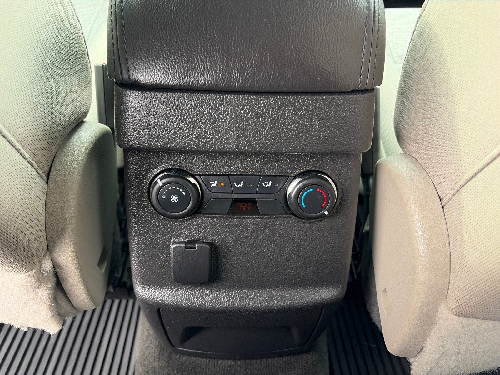 2015 Ford Explorer XLT 4X4