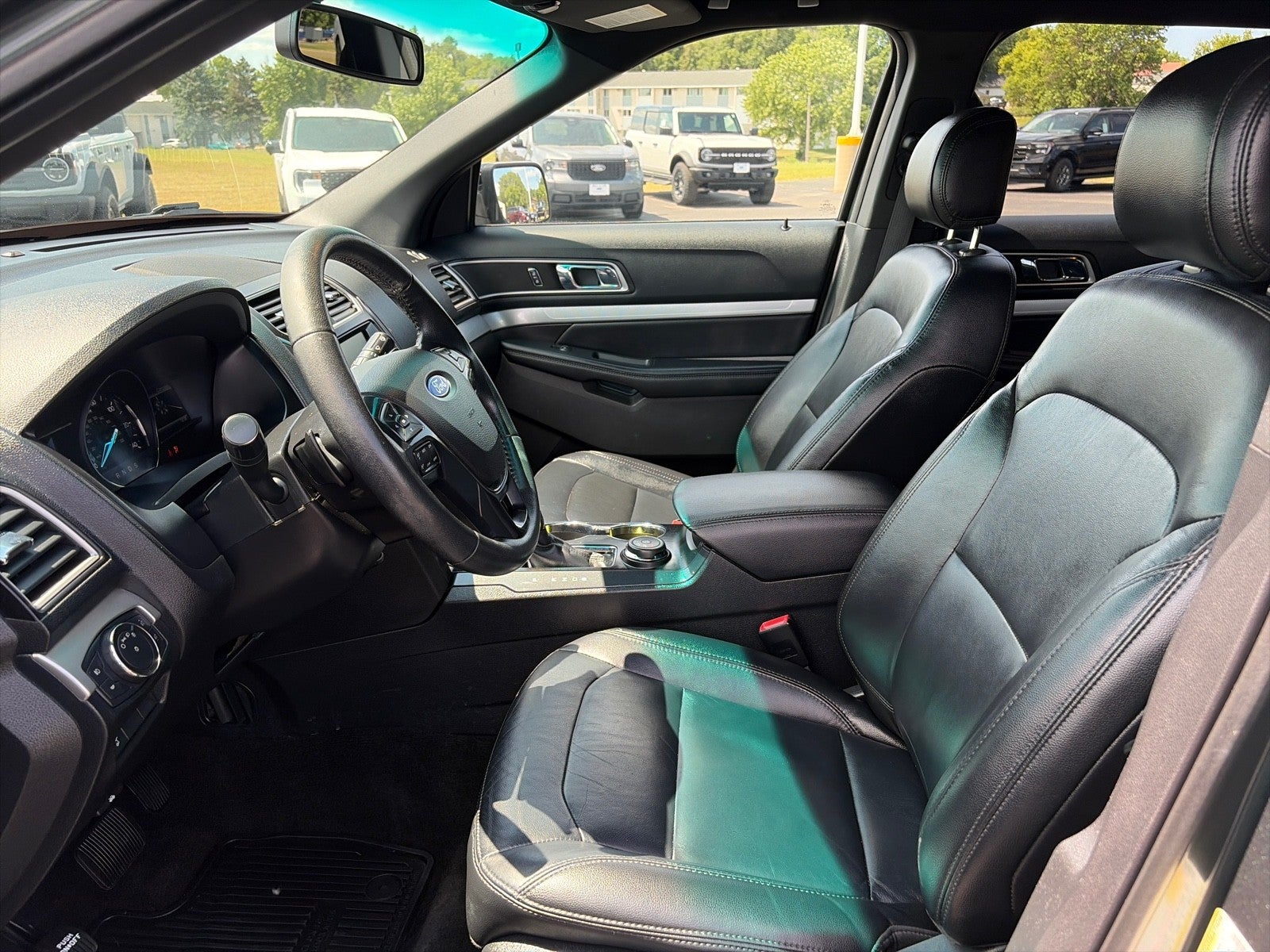 2016 Ford Explorer XLT 4X4