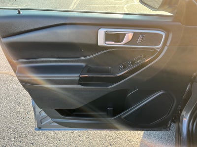 2023 Ford Explorer ST 4WD