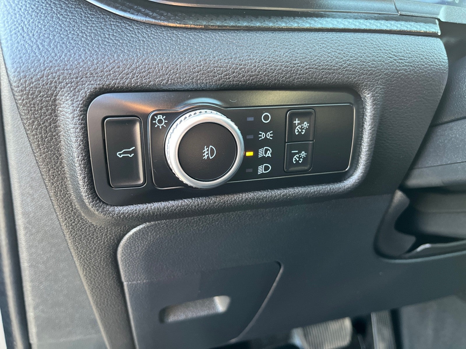 2023 Ford Explorer ST 4WD