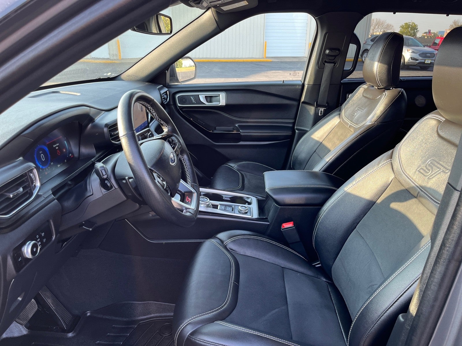 2023 Ford Explorer ST 4WD