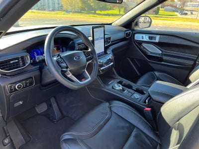 2023 Ford Explorer ST 4WD