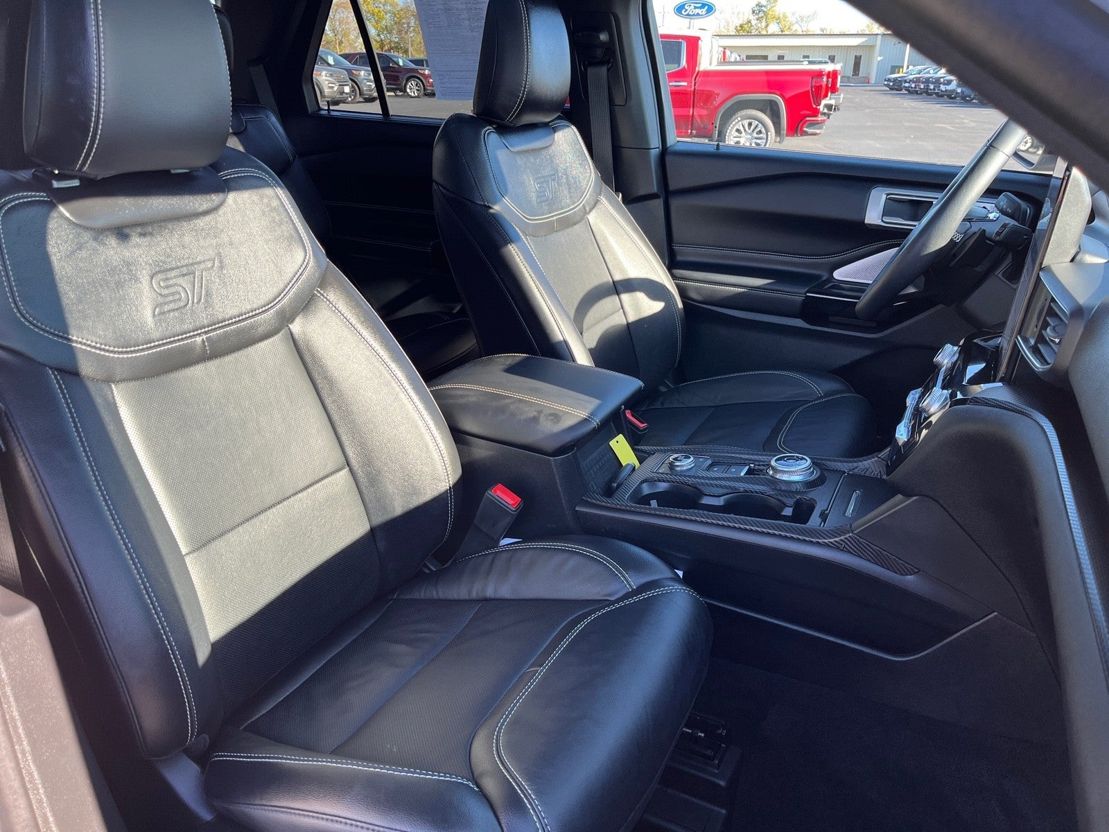 2023 Ford Explorer ST 4WD