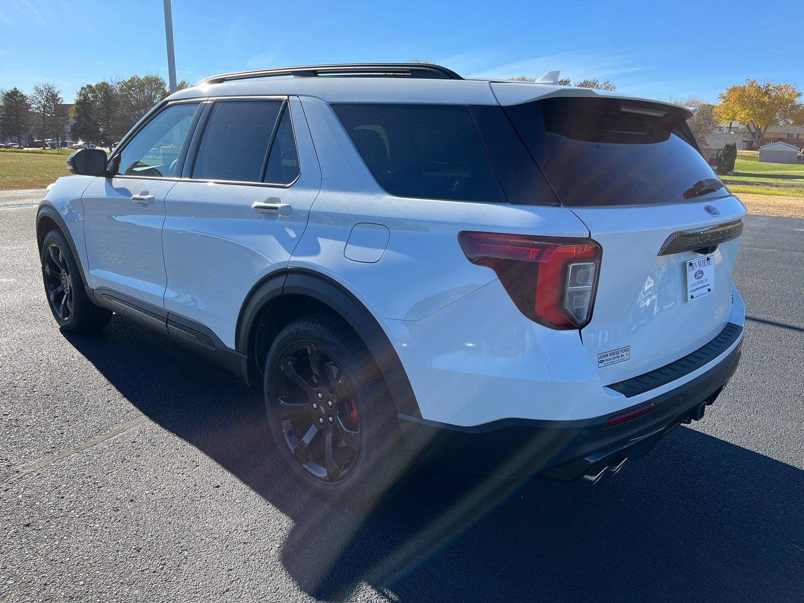 2023 Ford Explorer ST 4WD