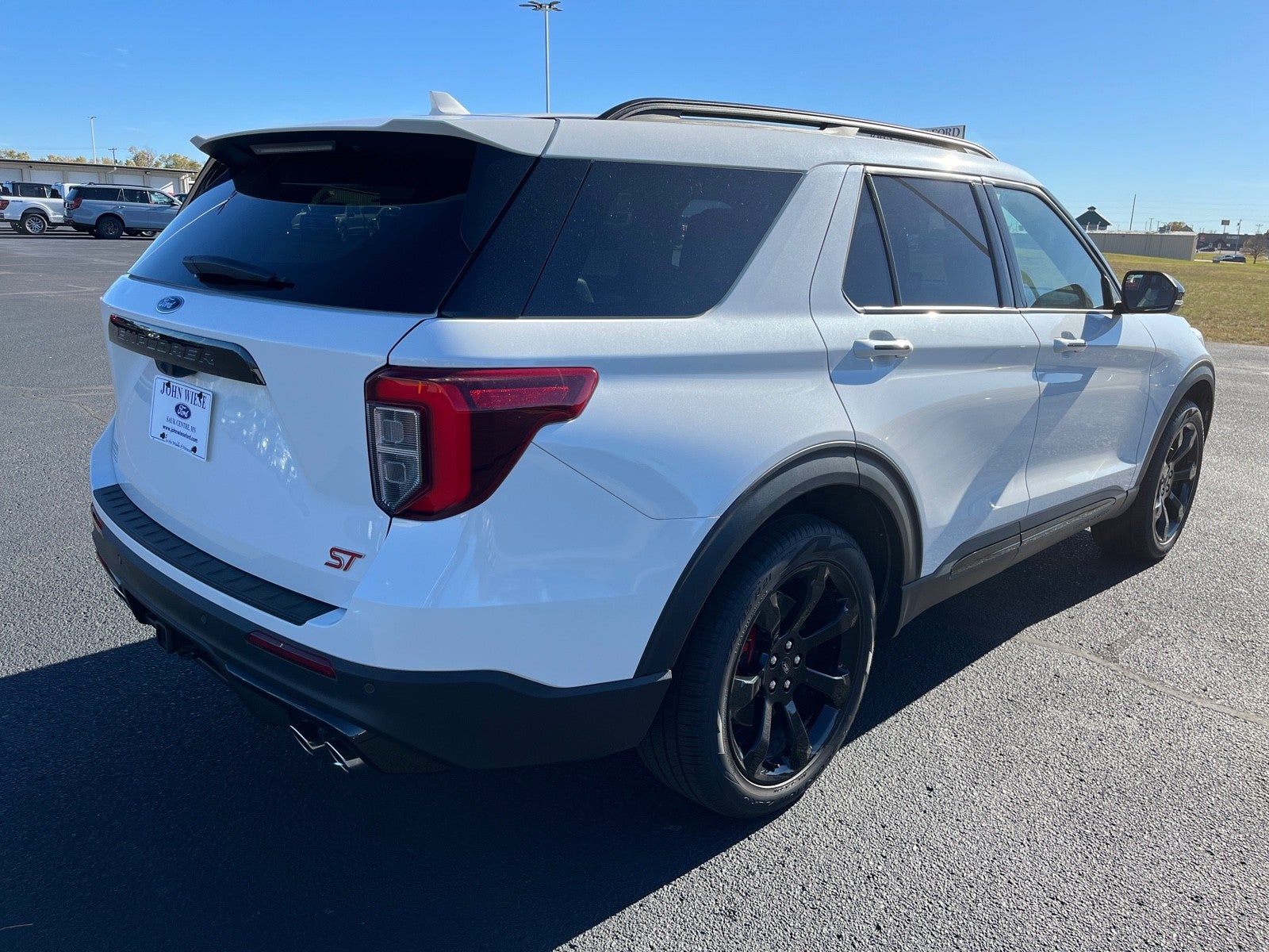 2023 Ford Explorer ST 4WD