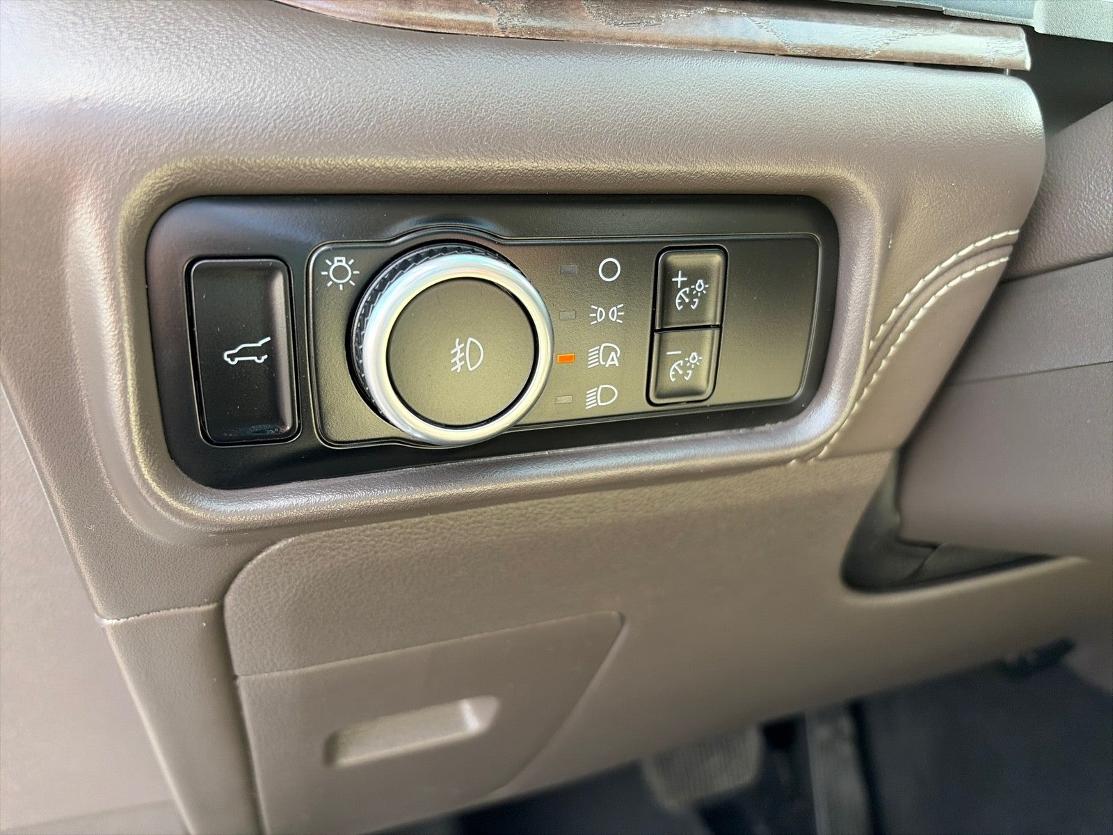 2024 Ford Explorer PLATINUM 4WD