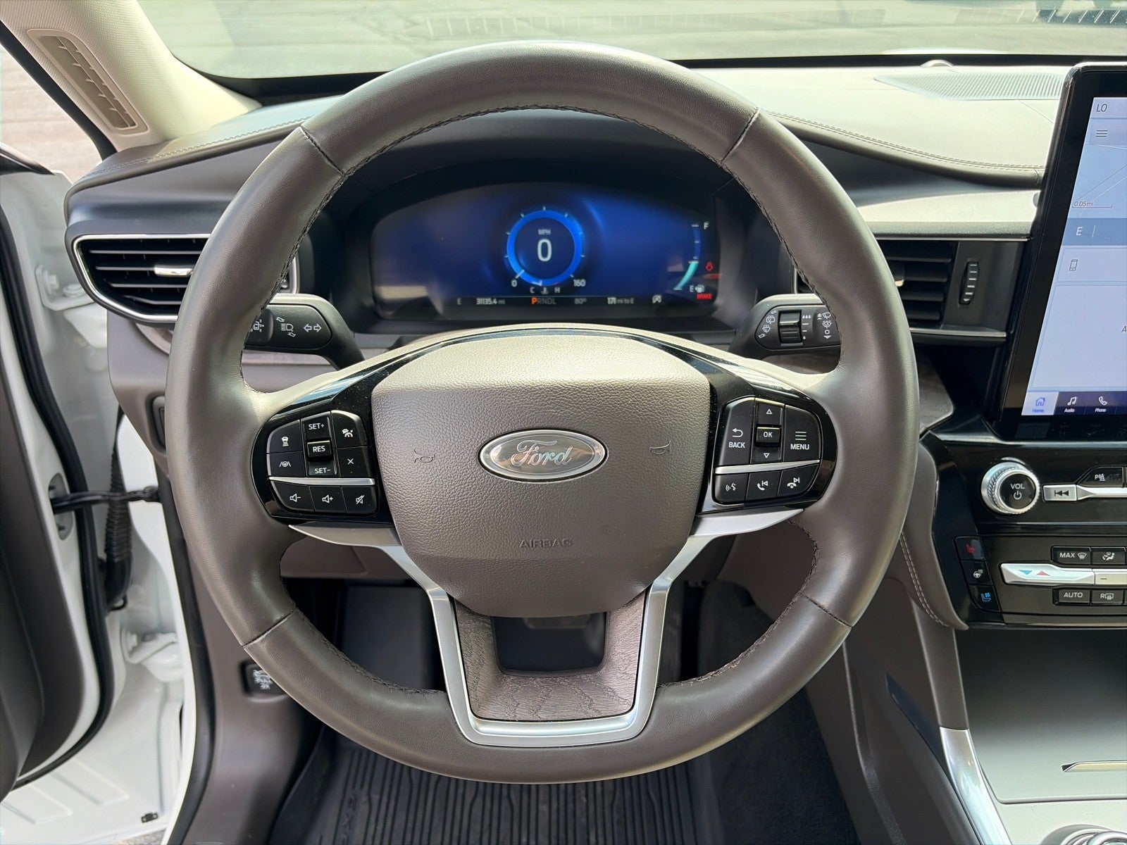 2024 Ford Explorer PLATINUM 4WD