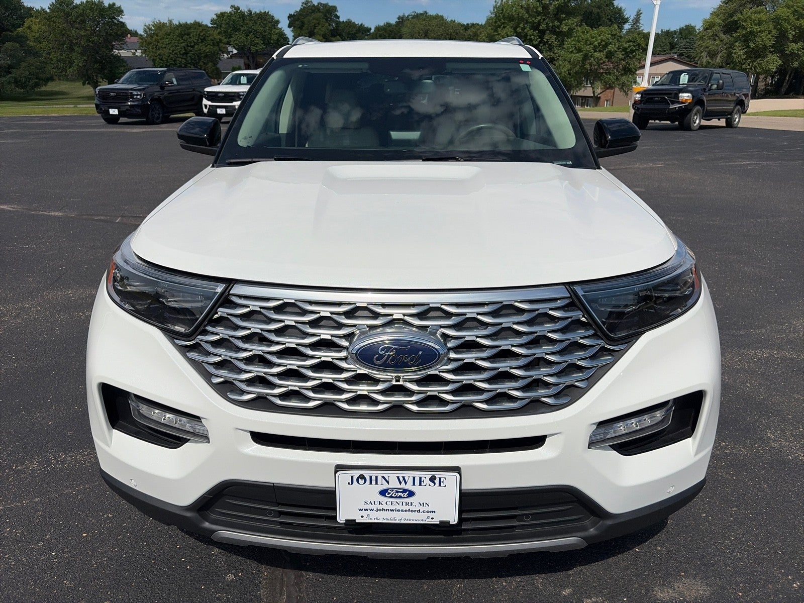 2024 Ford Explorer PLATINUM 4WD