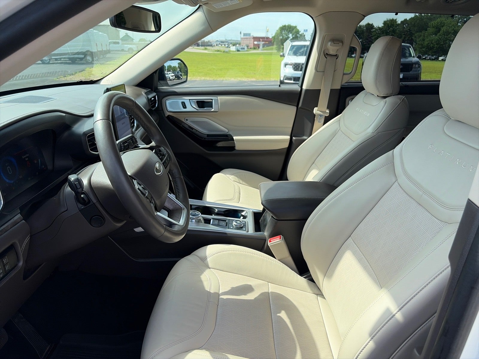 2024 Ford Explorer PLATINUM 4WD