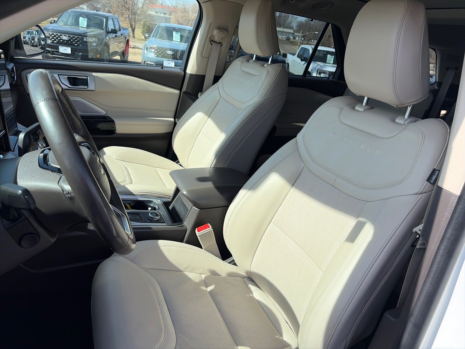 2023 Ford Explorer PLATINUM 4WD