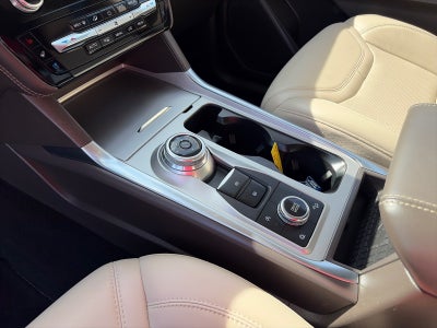 2023 Ford Explorer PLATINUM 4WD