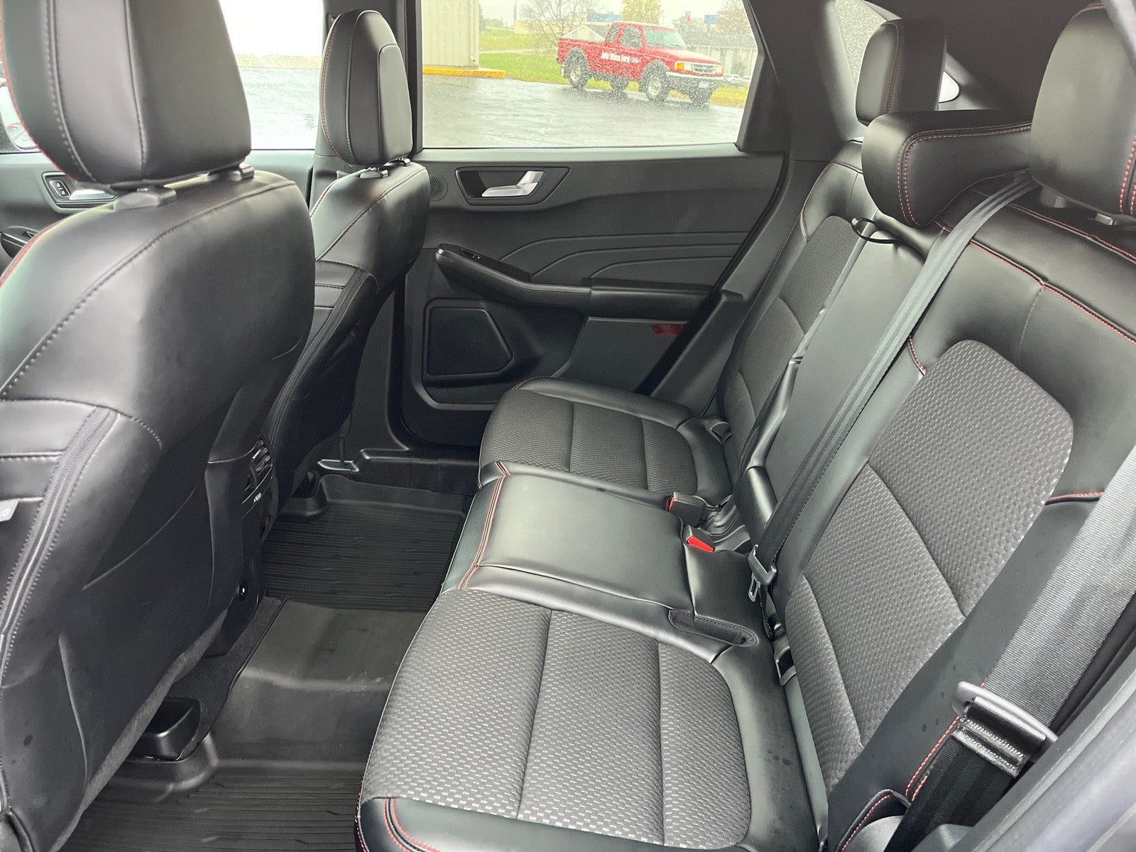 2023 Ford Escape ST LINE SELECT AWD