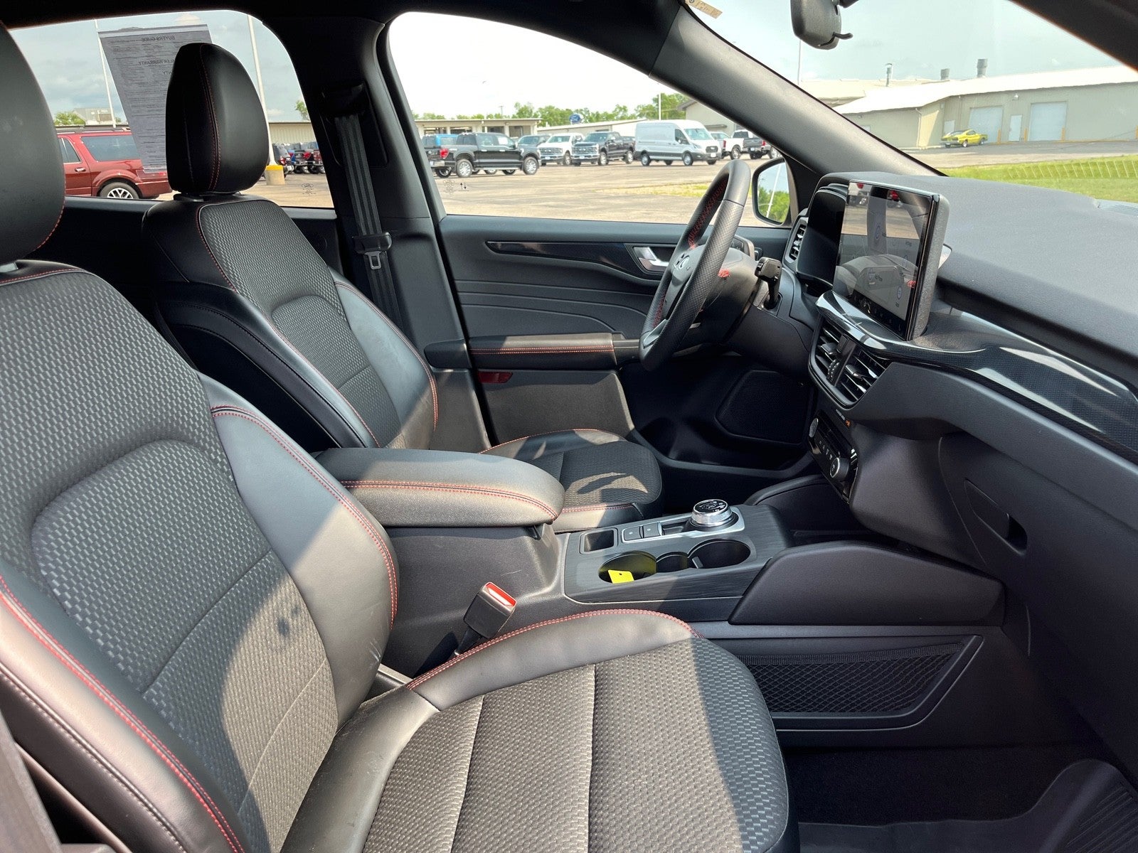 2023 Ford Escape ST LINE SELECT AWD