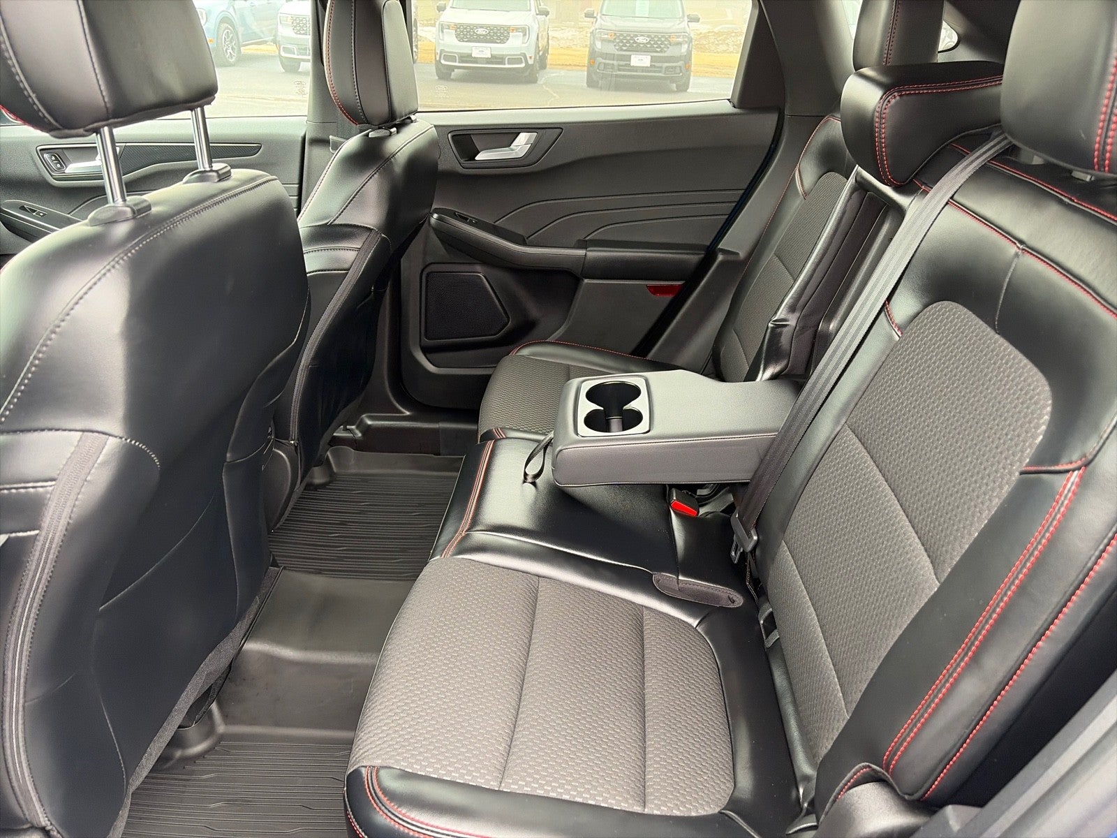 2023 Ford Escape ST LINE SELECT