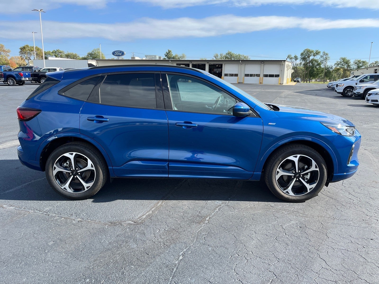 2023 Ford Escape ST LINE SELECT AWD