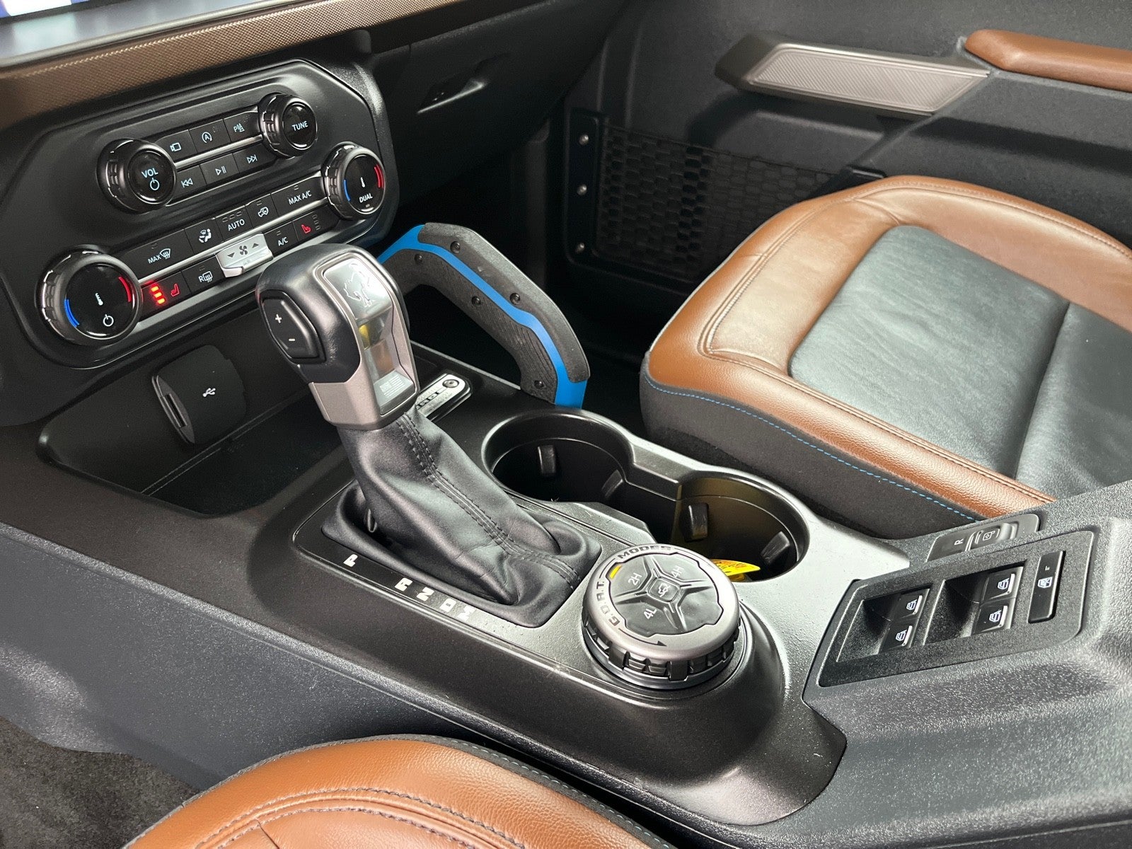 2022 Ford Bronco OUTER BANKS 4X4