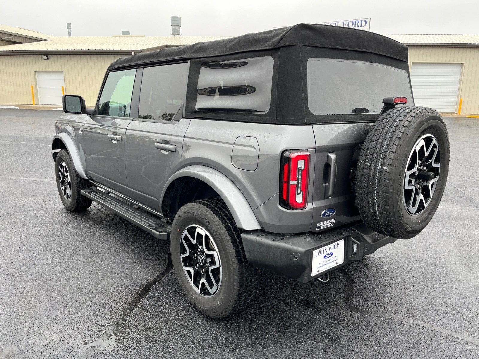 2022 Ford Bronco OUTER BANKS 4X4
