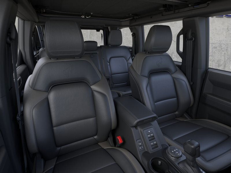 2025 Ford Bronco OUTER BANKS 4DR 4X4