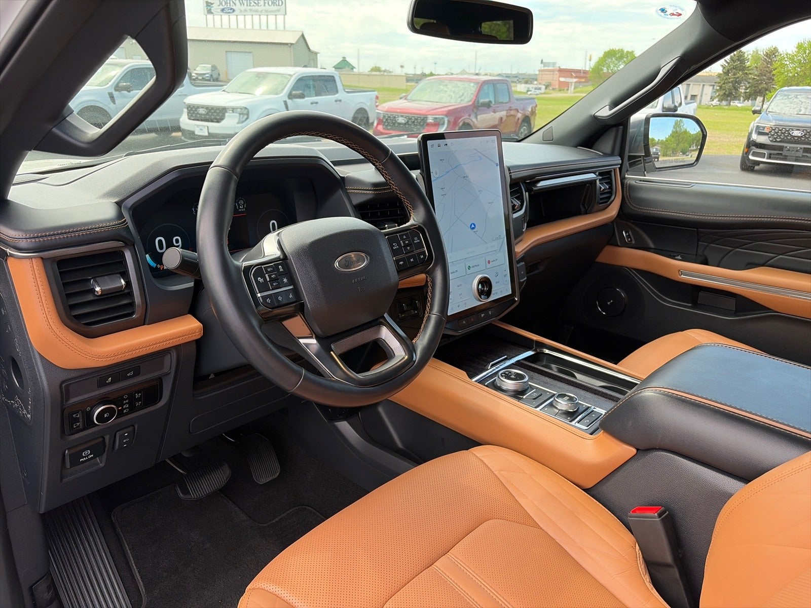 2024 Ford Expedition PLATINUM 4WD