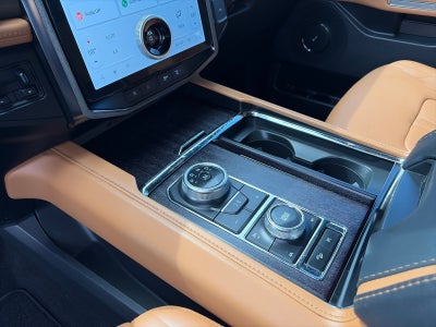 2024 Ford Expedition PLATINUM 4WD