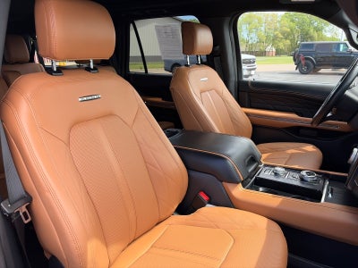 2024 Ford Expedition PLATINUM 4WD
