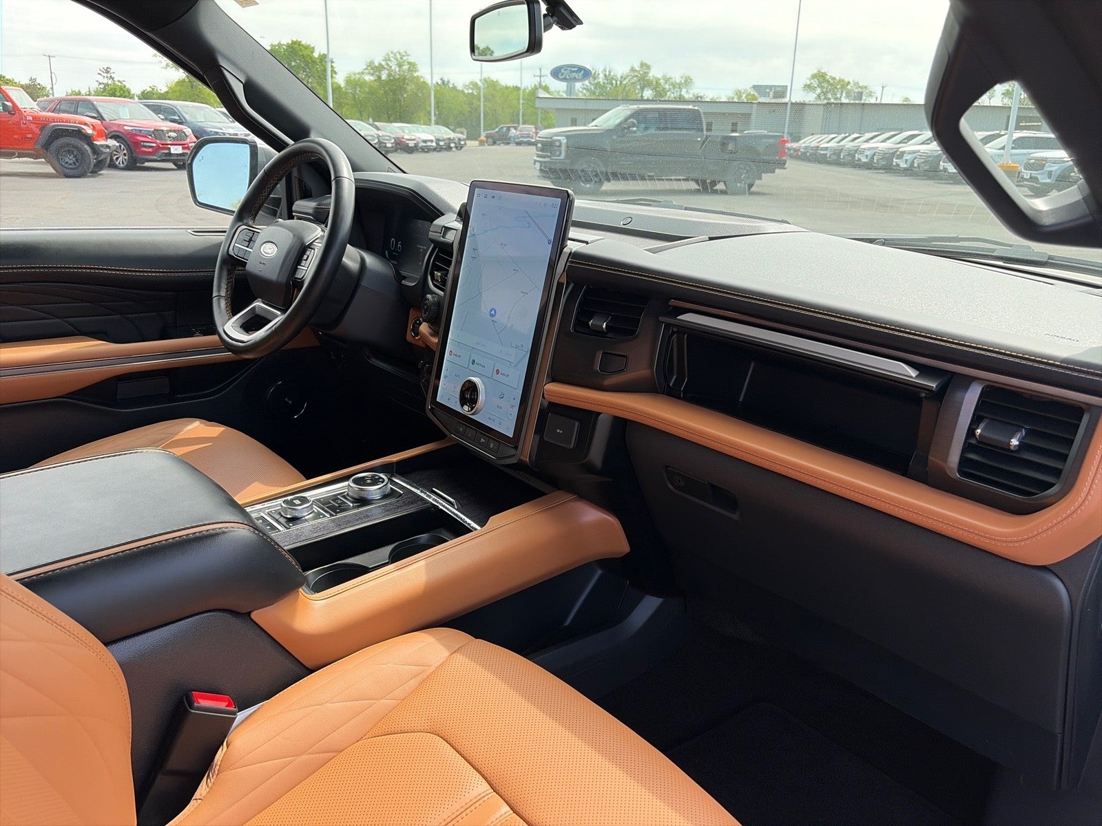 2024 Ford Expedition PLATINUM 4WD
