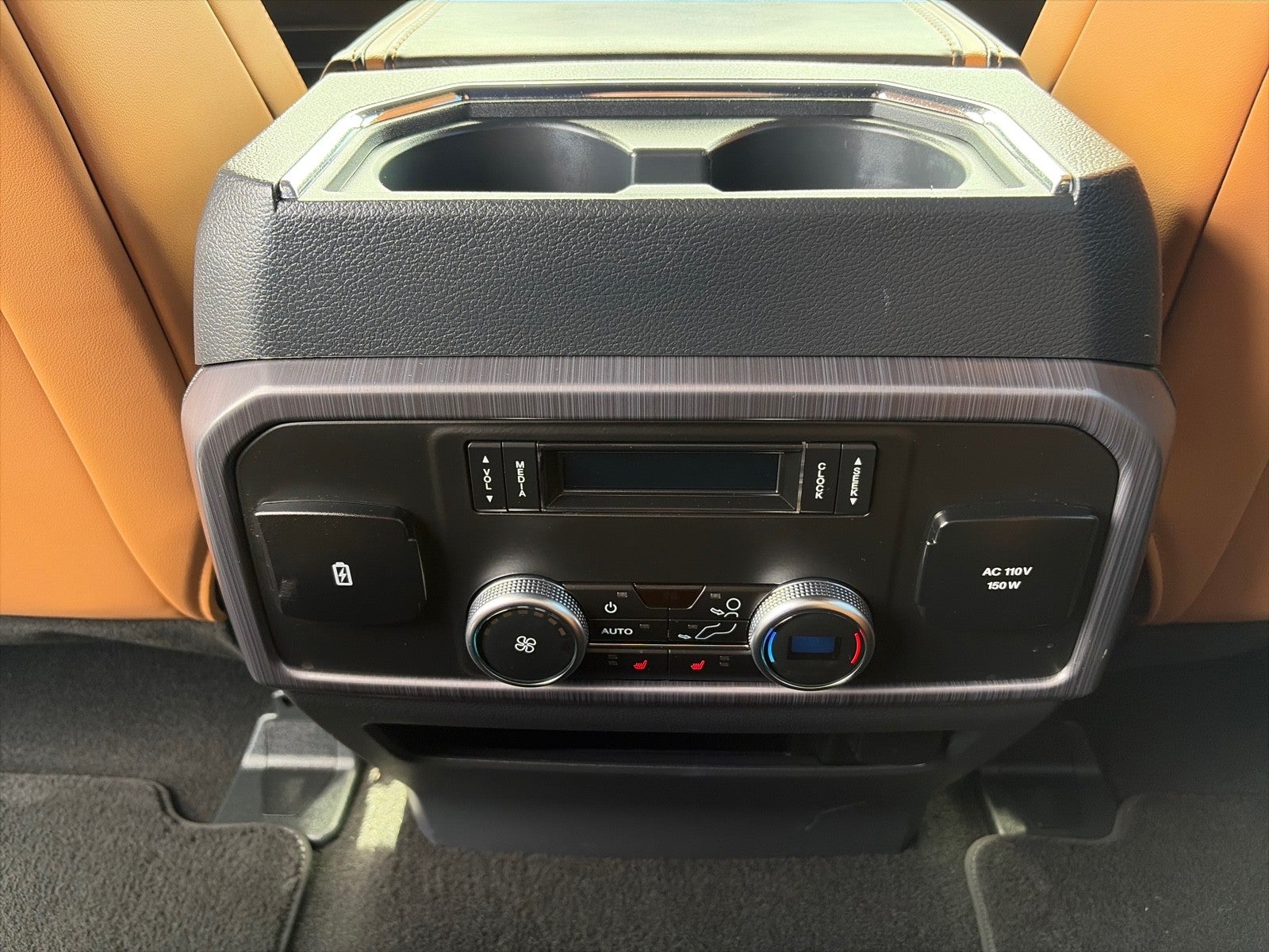 2024 Ford Expedition PLATINUM 4WD