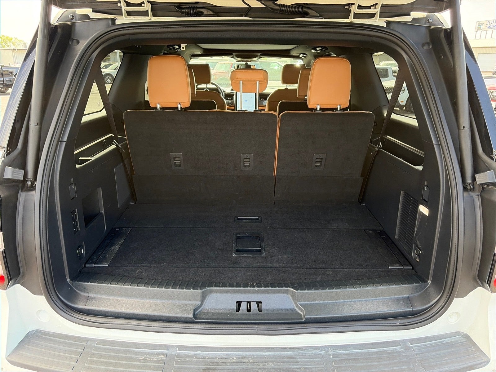 2024 Ford Expedition PLATINUM 4WD
