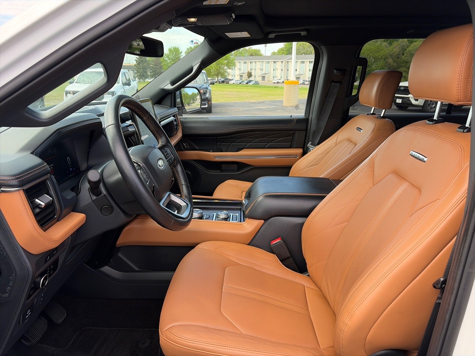 2024 Ford Expedition PLATINUM 4WD