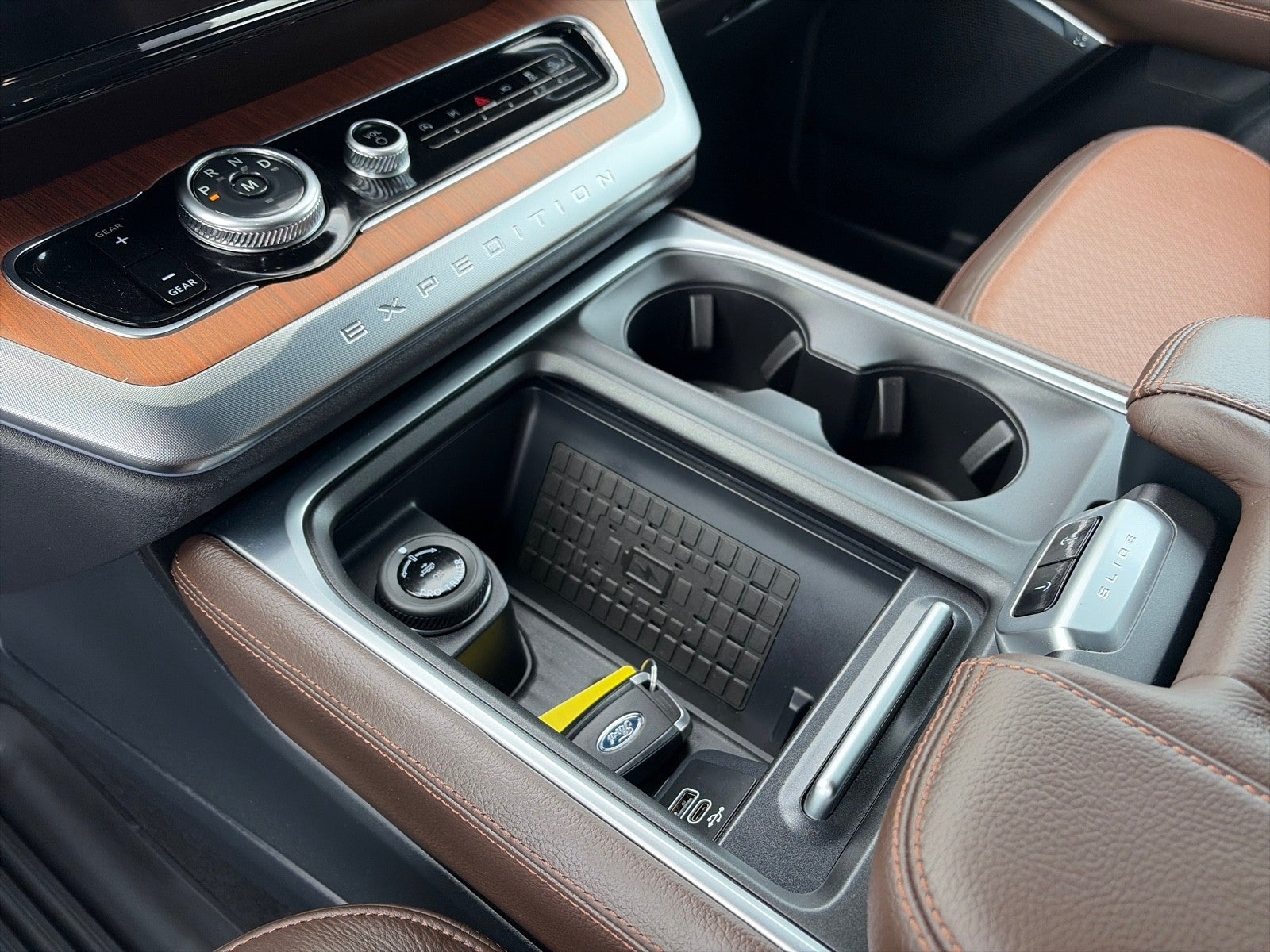 2025 Ford Expedition KING RANCH 4X4