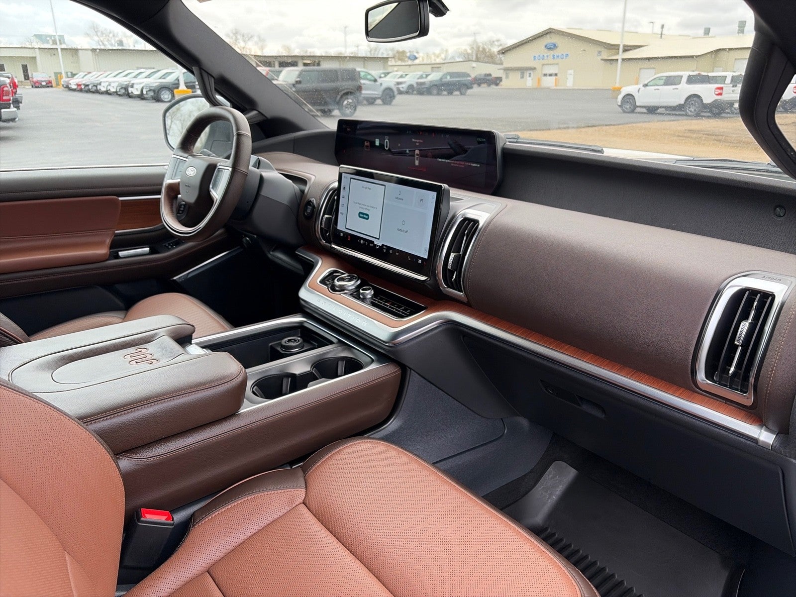 2025 Ford Expedition KING RANCH 4X4
