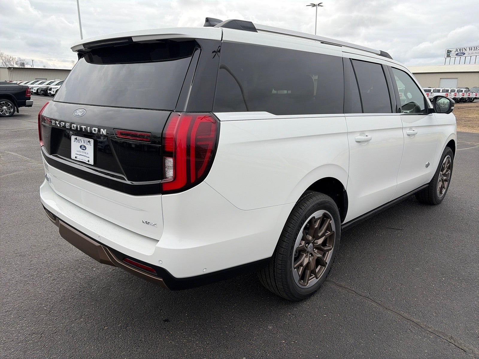 2025 Ford Expedition KING RANCH 4X4