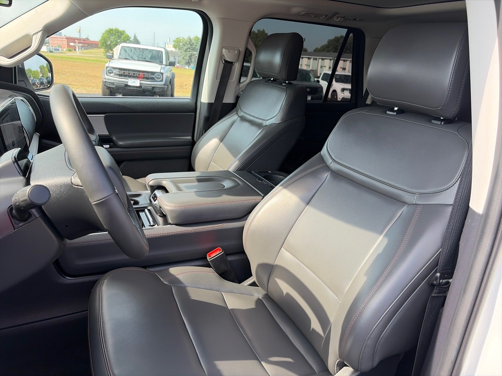 2025 Ford Expedition ACTIVE 4WD
