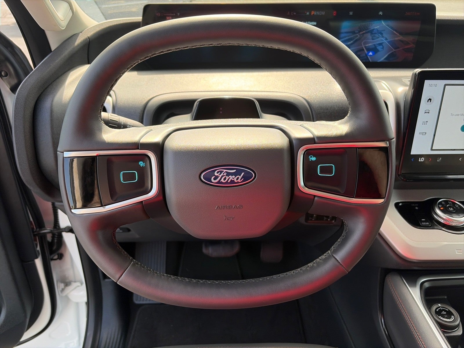 2025 Ford Expedition ACTIVE 4WD