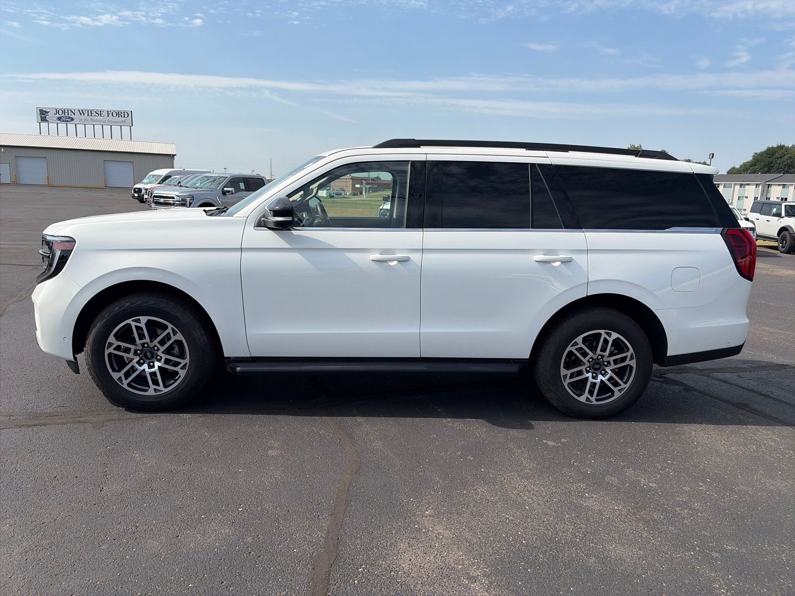 2025 Ford Expedition ACTIVE 4WD