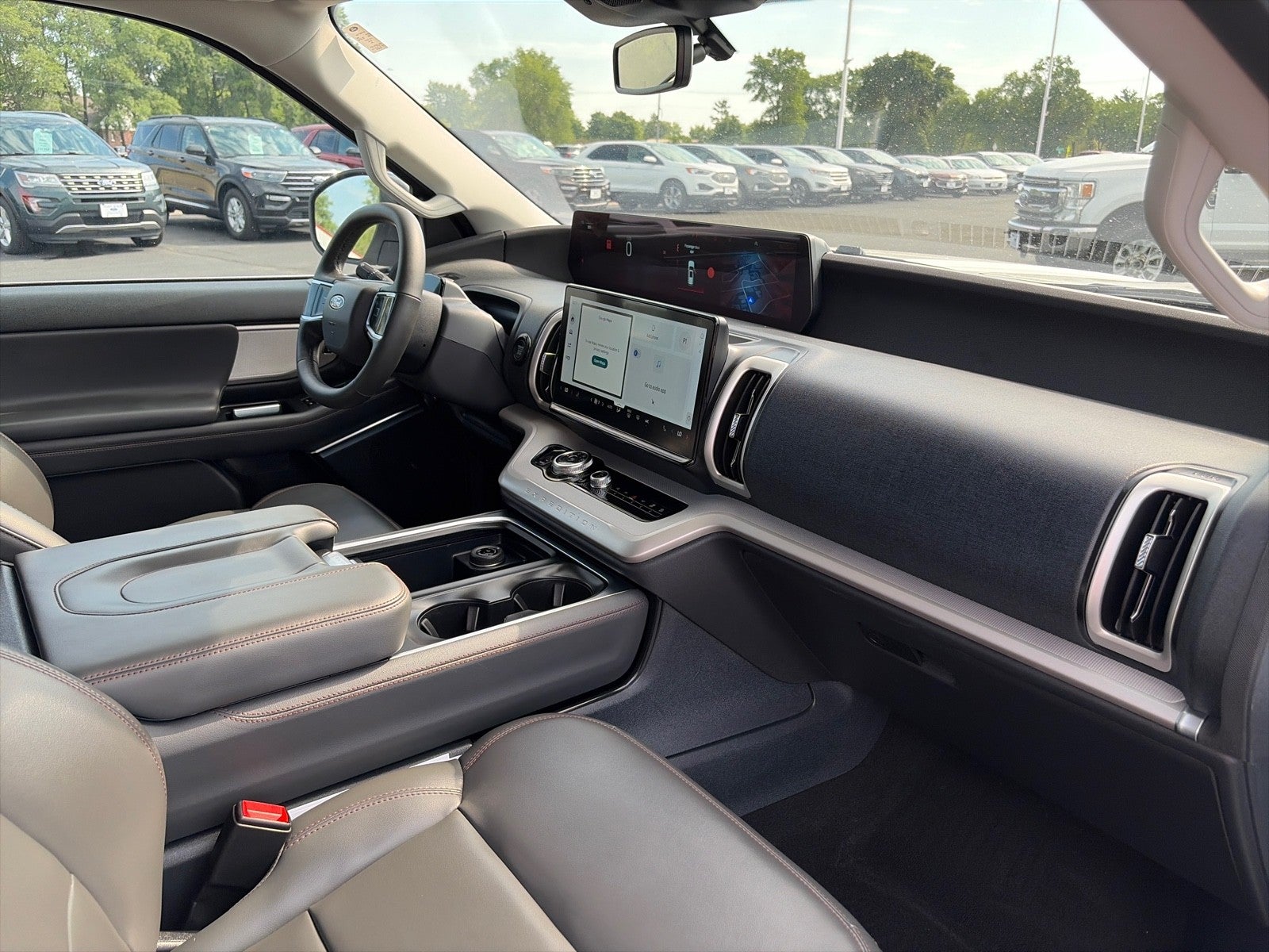 2025 Ford Expedition ACTIVE 4WD