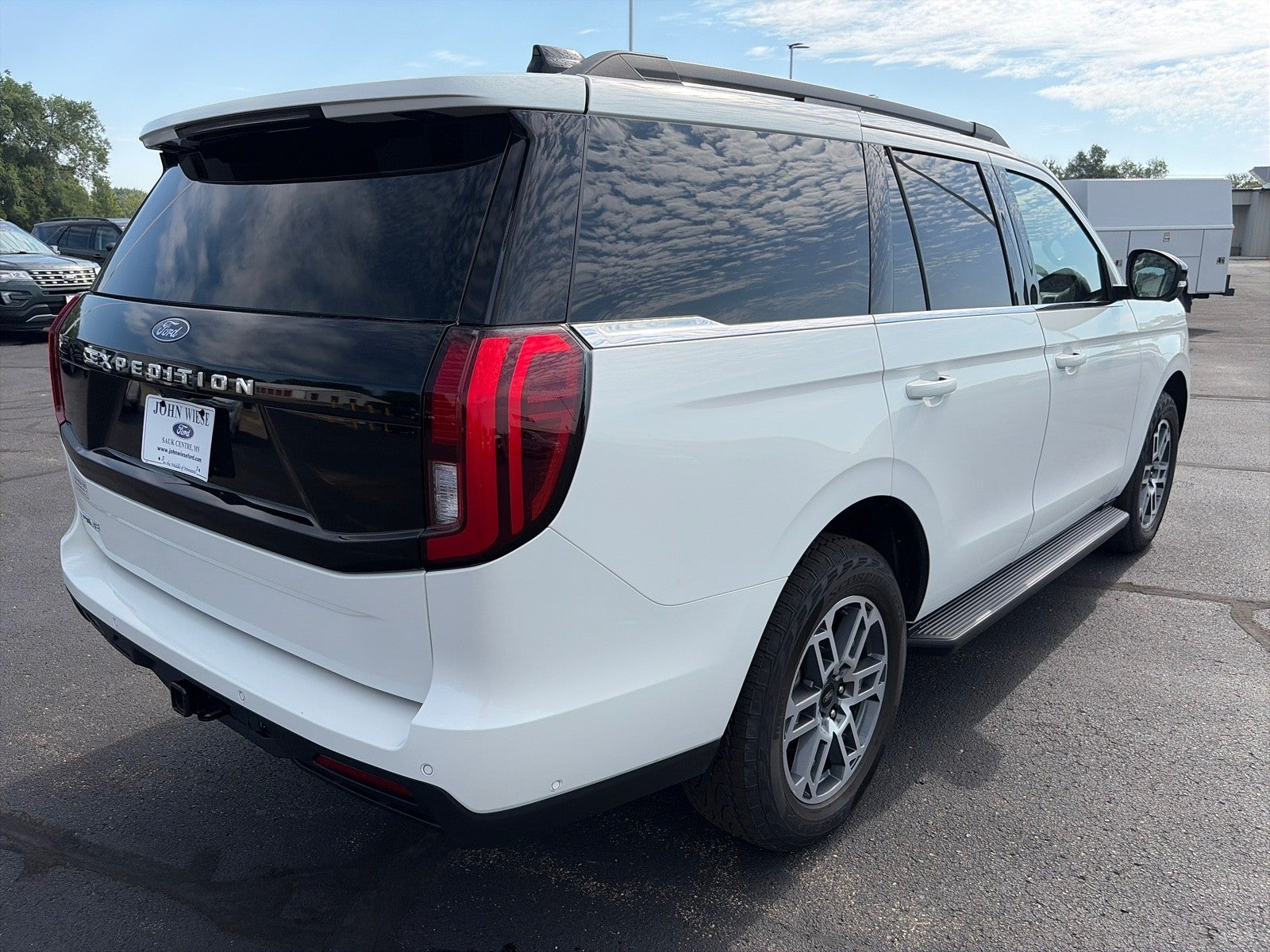 2025 Ford Expedition ACTIVE 4WD