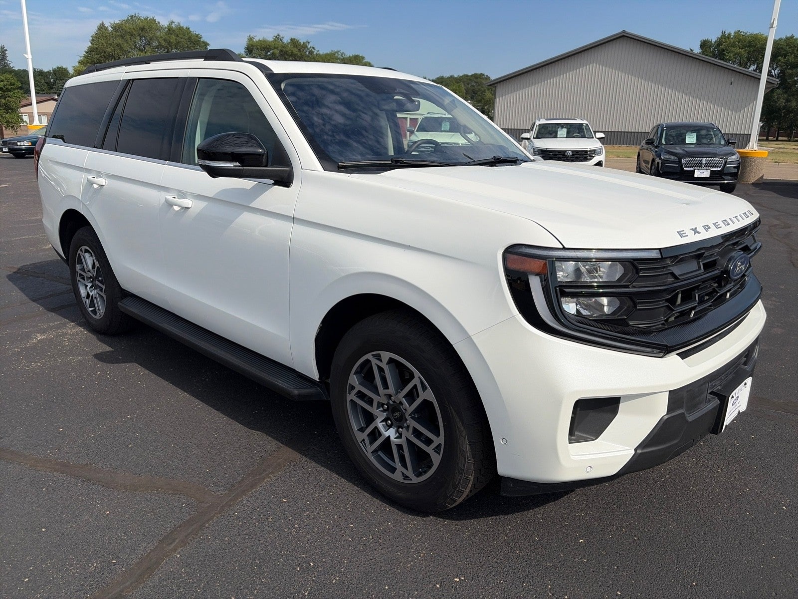 2025 Ford Expedition ACTIVE 4WD