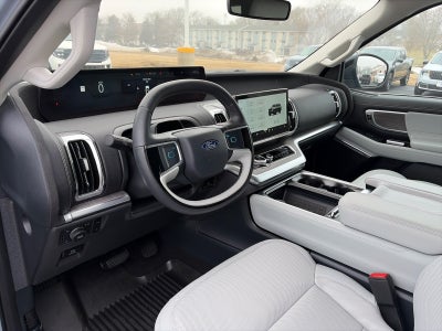 2025 Ford Expedition PLATINUM 4X4