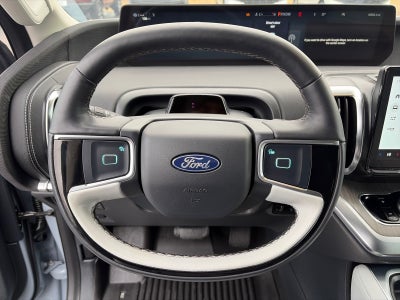 2025 Ford Expedition PLATINUM 4X4