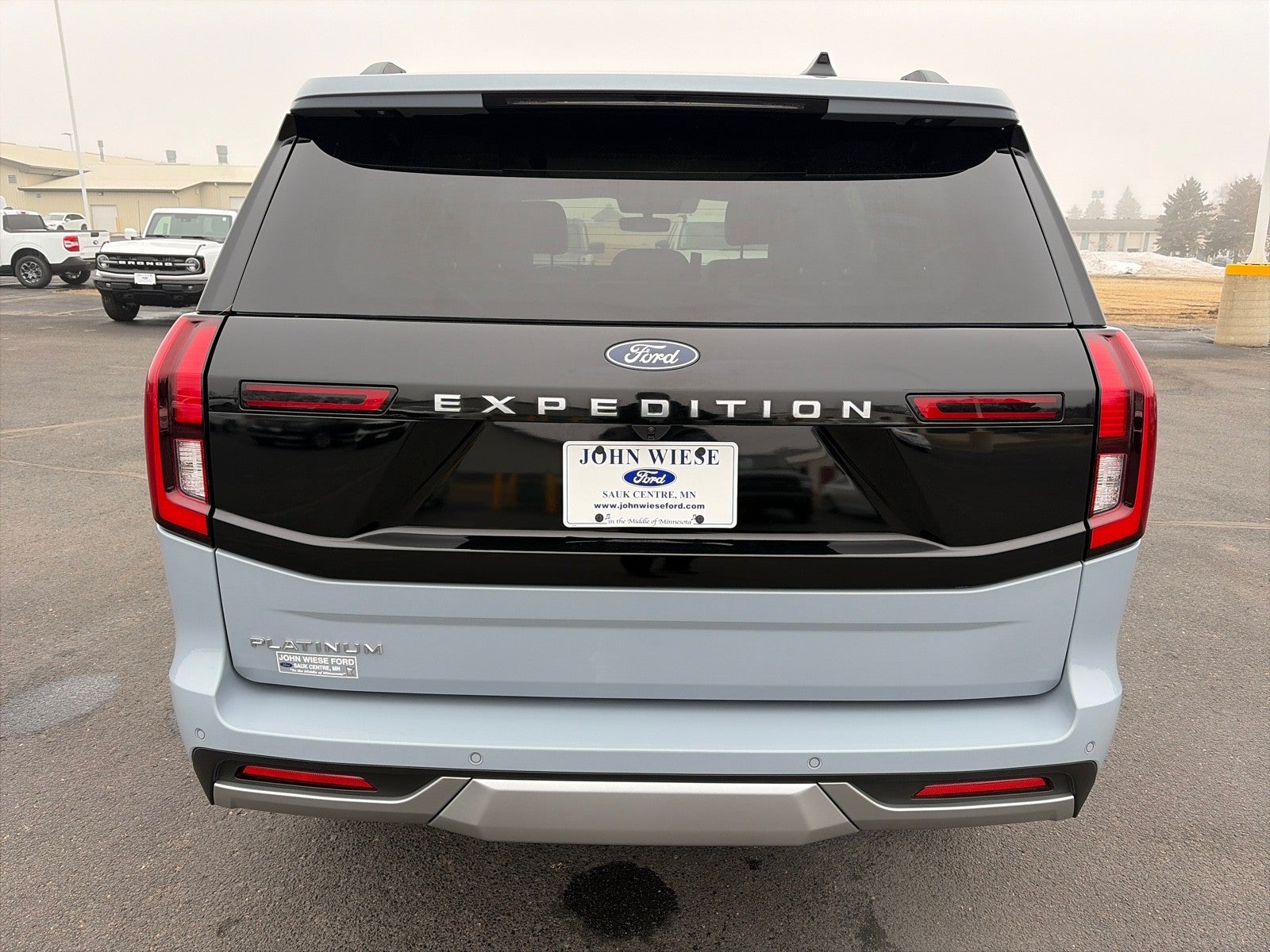 2025 Ford Expedition PLATINUM 4X4