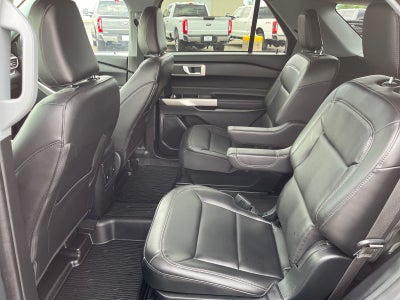 2023 Ford Explorer XLT 4WD