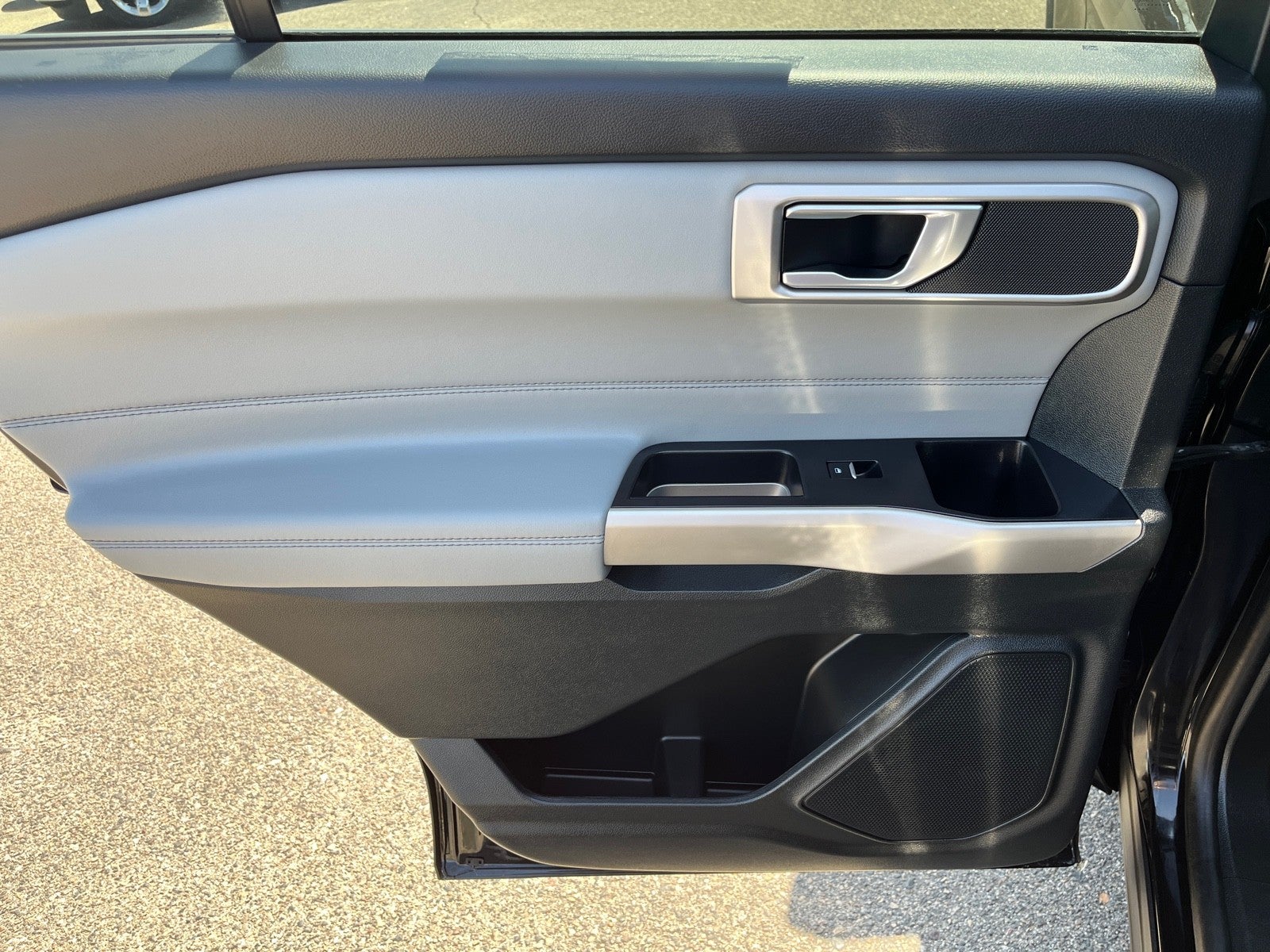 2023 Ford Explorer XLT 4WD