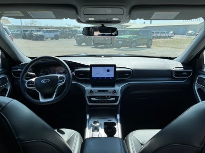 2023 Ford Explorer XLT 4WD