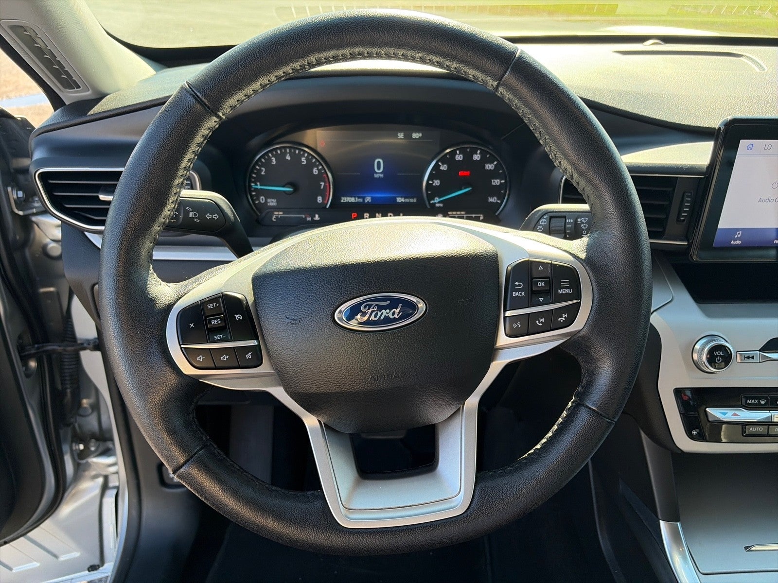 2024 Ford Explorer XLT 4X4