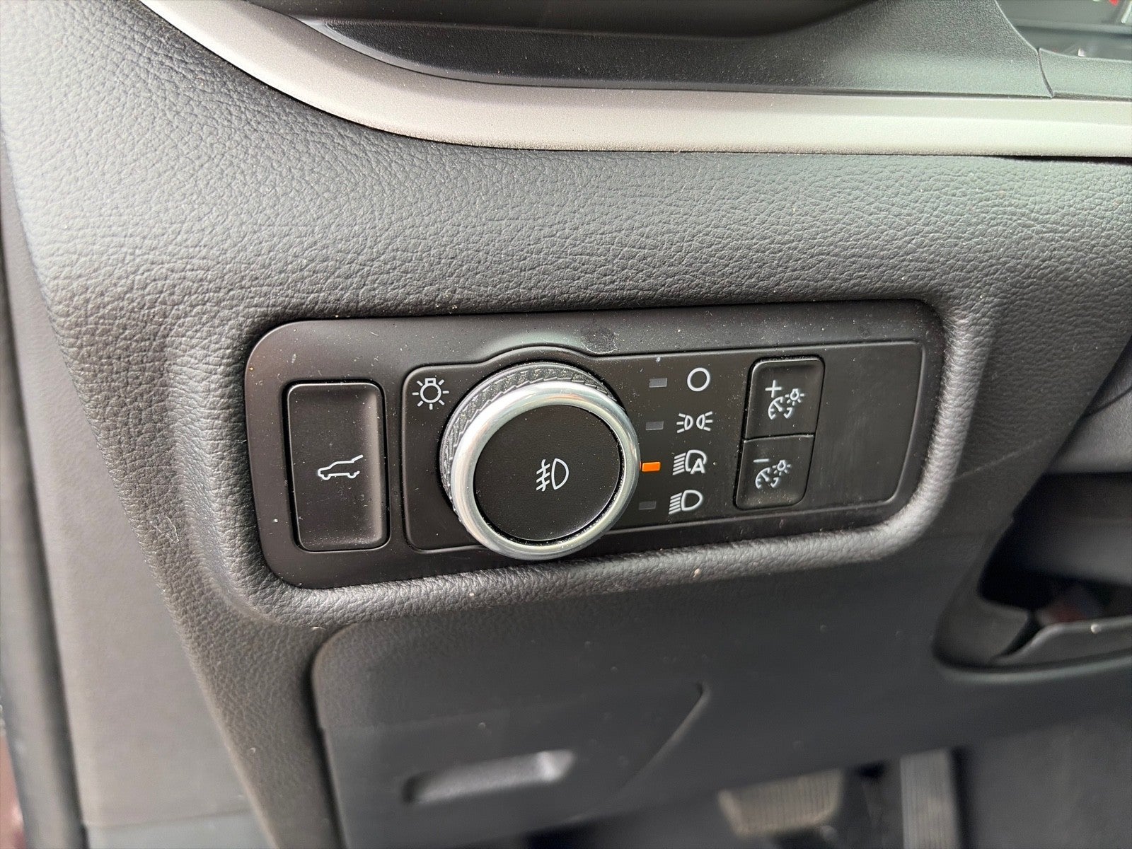 2023 Ford Explorer XLT 4X4