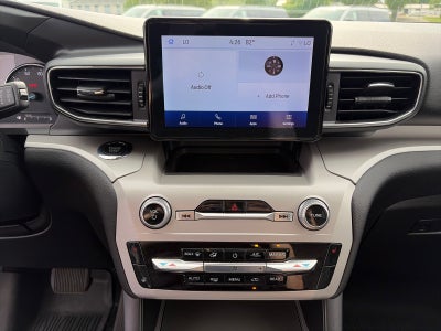 2023 Ford Explorer XLT 4X4